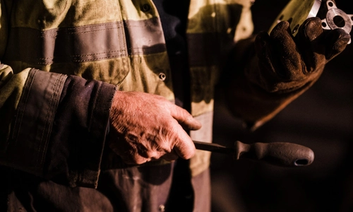 A Crediton Milling lorry driving into the yard